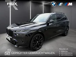 Black sapphire metallic Gebraucht 2024 BMW X7 M Sport SUV | 89.990 €