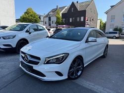 Weiß Gebraucht 2018 Mercedes CLA200 Kombi | 20.397 € (Guter Preis)