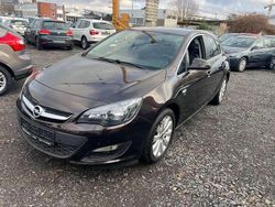 Braun Gebraucht 2014 Opel Astra Limousine | 5.700 € (Fairer Preis)