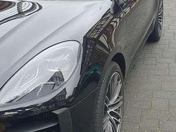 Schwarz Gebraucht 2019 Porsche Macan SUV | 47.841 € (Teuer)