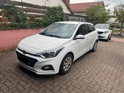 Weiß Gebraucht 2019 Hyundai i20 Kleinwagen | 8.500 € (Guter Preis)