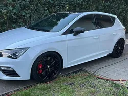 Weiß Gebraucht 2017 Cupra Leon Limousine | 25.000 € (Teuer)