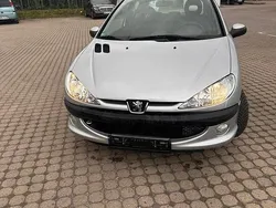 Silber Gebraucht 2008 Peugeot 206 Kleinwagen | 1.490 € (Fairer Preis)