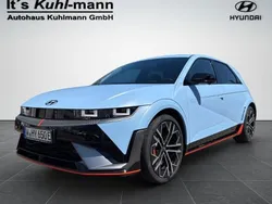 Blau Gebraucht 2024 Hyundai Ioniq 5 SUV | 61.400 € (Etwas zu teuer)
