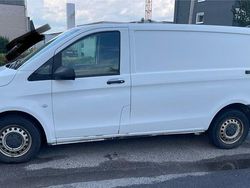 Weiß Gebraucht 2019 Mercedes Vito Van / Kleinbus | 10.500 €