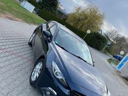 Blau Gebraucht 2013 Mazda 3 Center-Line Limousine | 10.000 € (Etwas zu teuer)