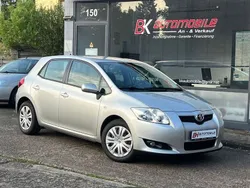 Silber Gebraucht 2009 Toyota Auris Team Limousine | 6.790 € (Fairer Preis)