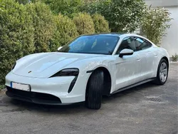 Weiß Gebraucht 2022 Porsche Taycan Performance Package Limousine | 62.500 €