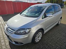 Grau Gebraucht 2006 VW Golf Plus Cross Comfortline Van / Kleinbus | 5.400 € (Fairer Preis)