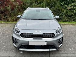 Grau Gebraucht 2021 Kia Niro Spirit SUV | 21.420 € (Fairer Preis)