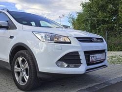 Weiß Gebraucht 2015 Ford Kuga SYNC Edition SUV | 9.490 € (Guter Preis)