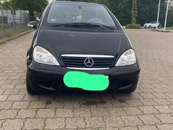 Schwarz Gebraucht 2003 Mercedes A140 Kleinwagen | 1.499 €