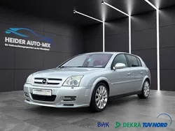 Silber Gebraucht 2004 Opel Signum Sport Kombi | 4.999 € (Teuer)