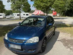 Blau Gebraucht 2005 Opel Corsa Edition Kleinwagen | 1.050 € (Fairer Preis)
