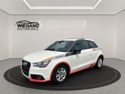 Weiß Gebraucht 2011 Audi A1 Attraction Kleinwagen | 9.990 € (Fairer Preis)