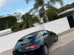Schwarz Gebraucht 2022 Mercedes CLA180 Limousine | 25.999 € (Guter Preis)