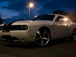 Weiß Gebraucht 2014 Dodge Challenger Coupé | 30.000 € (Teuer)