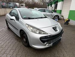 Grau Gebraucht 2007 Peugeot 207 CC Platinum Cabrio | 1.490 €