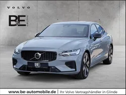 Grau Gebraucht 2024 Volvo S60 Ultimate Limousine | 39.950 € (Fairer Preis)