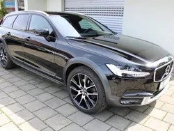 Onyxblack Gebraucht 2019 Volvo V90 CC Pro Kombi | 24.950 € (Guter Preis)