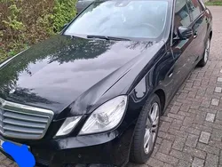 Schwarz Gebraucht 2011 Mercedes E350 Limousine | 8.400 € (Fairer Preis)
