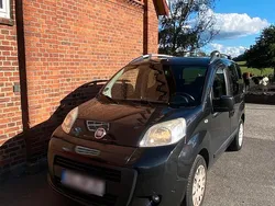 Schwarz Gebraucht 2008 Fiat Qubo Trekking Van / Kleinbus | 2.000 €