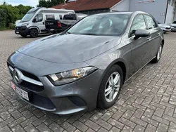 Grau Gebraucht 2019 Mercedes A180 Limousine | 17.999 € (Guter Preis)