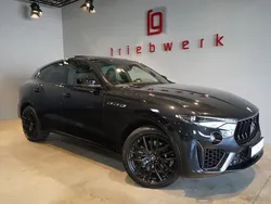 Schwarz Gebraucht 2021 Maserati Levante SUV | 63.441 € (Guter Preis)