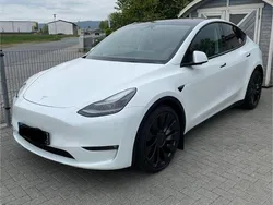 Weiß Gebraucht 2024 Tesla Model Y Performance SUV | 45.999 € (Fairer Preis)