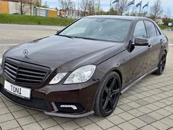 Braun Gebraucht 2009 Mercedes E350 AMG Limousine | 9.900 € (Superpreis)