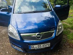Blau Gebraucht 2006 Opel Zafira Edition Van / Kleinbus | 4.800 € (Etwas zu teuer)
