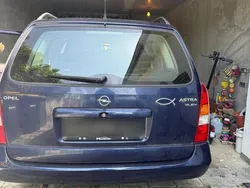 Blau Gebraucht 2000 Opel Astra Kombi | 2.800 € (Etwas zu teuer)