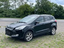 Schwarz Gebraucht 2015 Ford Kuga SYNC Edition SUV | 10.600 € (Fairer Preis)