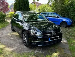 Schwarz Gebraucht 2017 VW Golf VII Sound Limousine | 11.800 € (Guter Preis)