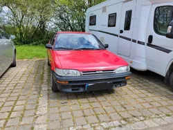 Rot Gebraucht 1987 Toyota Corolla Kleinwagen | 3.250 €