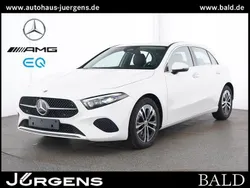 Weiss polarweiß Gebraucht 2024 Mercedes A200 Progressive Limousine | 31.880 € (Etwas zu teuer)