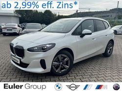 Weiss Gebraucht 2024 BMW 218 Active Tourer Van / Kleinbus | 27.990 € (Superpreis)