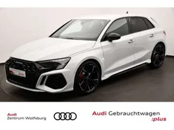 Gletscherweiß metallic Gebraucht 2024 Audi RS3 Kleinwagen | 61.390 € (Fairer Preis)