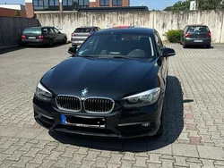 Schwarz Gebraucht 2016 BMW 118 Advantage Kleinwagen | 11.500 € (Fairer Preis)