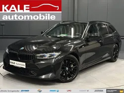 Black sapphire metallic Gebraucht 2023 BMW 330 Shadowline Kombi | 42.970 € (Guter Preis)