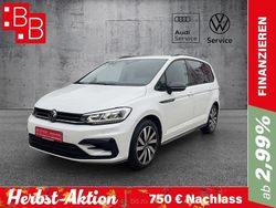 Weiss Gebraucht 2024 VW Touran Highline Van / Kleinbus | 35.450 € (Fairer Preis)