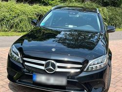 Schwarz Gebraucht 2020 Mercedes C300e Avantgarde Kombi | 20.550 € (Guter Preis)