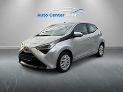 Silber Gebraucht 2018 Toyota Aygo X-play Kleinwagen | 9.990 € (Fairer Preis)