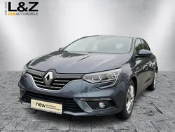 Grau Gebraucht 2016 Renault Mégane III Intens Limousine | 10.980 € (Etwas zu teuer)