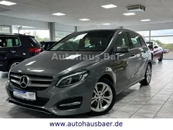 Grau Gebraucht 2015 Mercedes B180 AMG line Van / Kleinbus | 16.390 € (Fairer Preis)