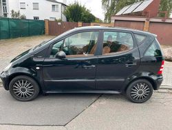 Schwarz Gebraucht 2002 Mercedes A140 Elegance Kombi | 2.000 € (Fairer Preis)