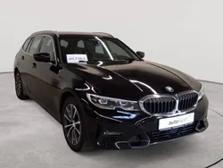 Schwarz uni Gebraucht 2021 BMW 330e Sport Line Kombi | 23.390 € (Fairer Preis)