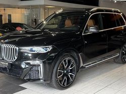 Black sapphire metallic Gebraucht 2022 BMW X7 M Sport SUV | 67.850 € (Fairer Preis)