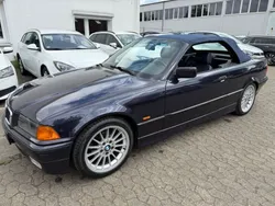 Blau Gebraucht 1997 BMW 318 Cabriolet Cabrio | 7.990 € (Teuer)