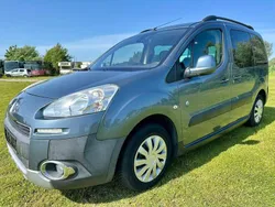 Grau Gebraucht 2013 Peugeot Partner Tepee Outdoor Van / Kleinbus | 3.500 € (Etwas zu teuer)